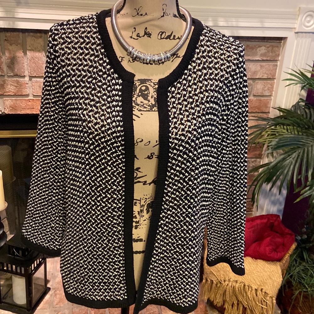 Chico’s open front top